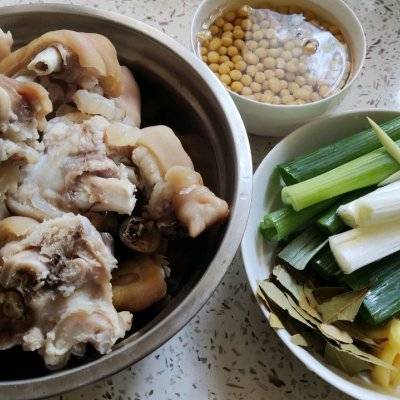 猪蹄和鸡爪能一起炖吗 猪手怎么做好吃
