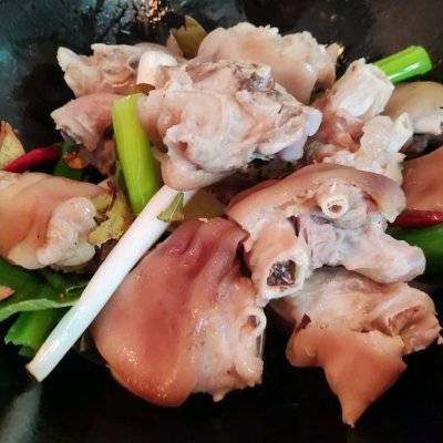 猪蹄和鸡爪能一起炖吗 猪手怎么做好吃