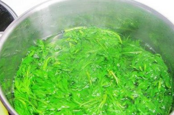 艾草煮水的功效与作用
