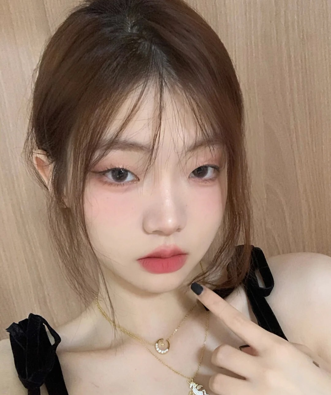 怎么化妆显得眼睛大 怎么化妆眼睛大
