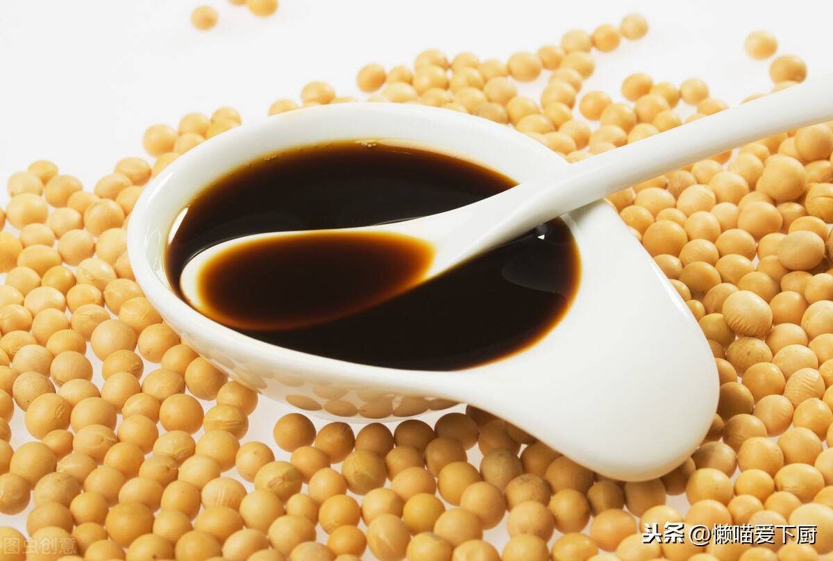 蒸鱼豉油先放还是后放 蒸鱼豉油怎么用