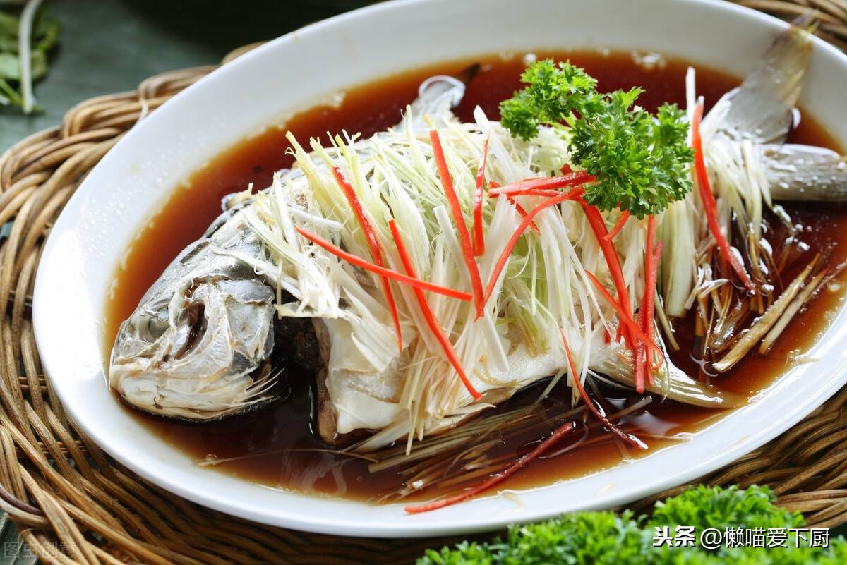蒸鱼豉油先放还是后放 蒸鱼豉油怎么用