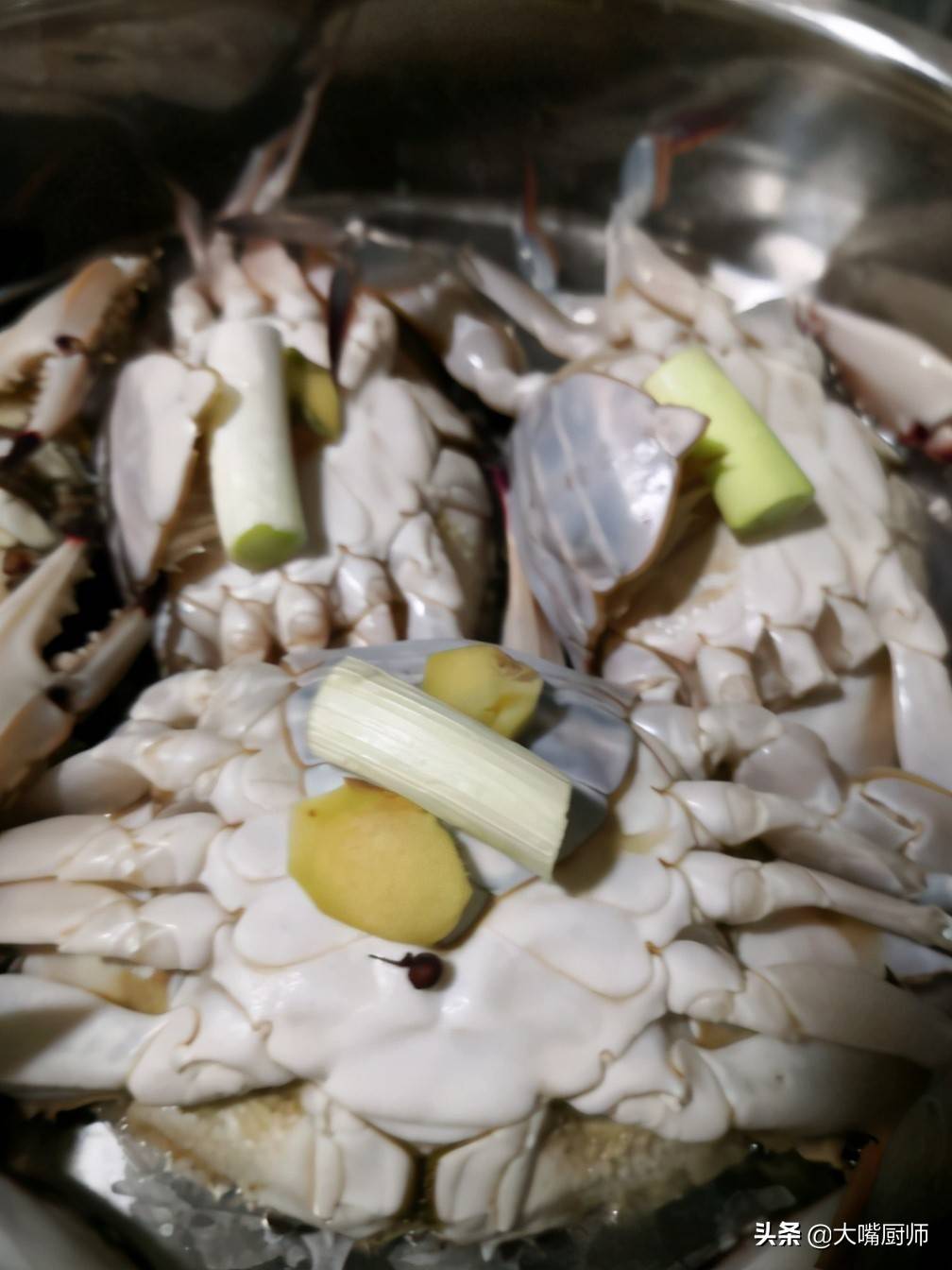 梭子蟹怎么洗才干净 梭子蟹怎么做