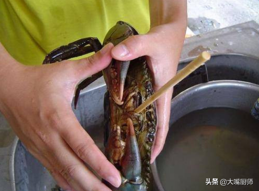 梭子蟹怎么洗才干净 梭子蟹怎么做