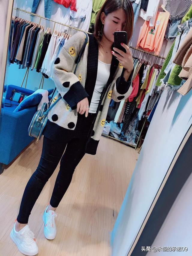 大腿粗有小肚子怎么搭配衣服?