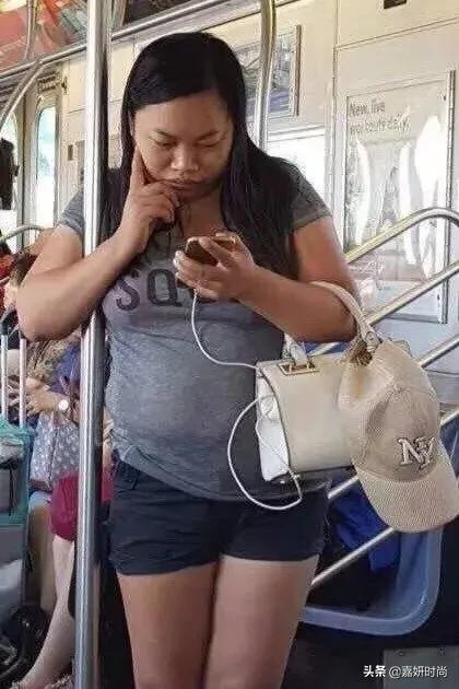 大腿粗有小肚子怎么搭配衣服?