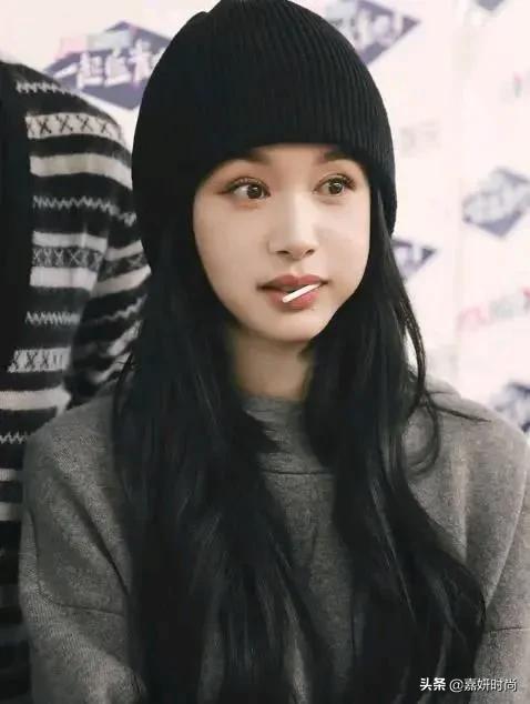 脸方的人怎么选帽子？