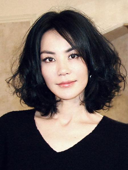 50岁妈妈理什么发型好看发个图片?