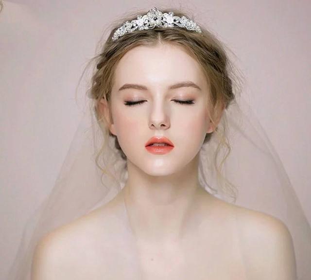 一个女人换了一个“造型”,就等了换了人生,你对此怎么看?