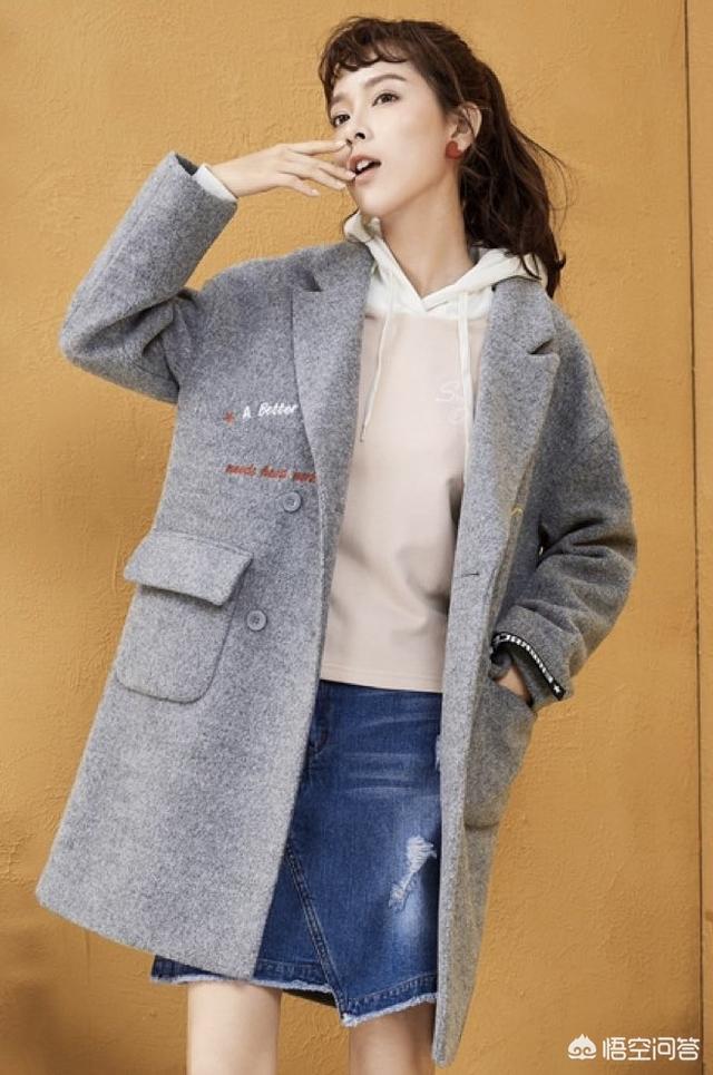 皮肤比较黄、身高体重标准的女生,适合穿哪种大衣?
