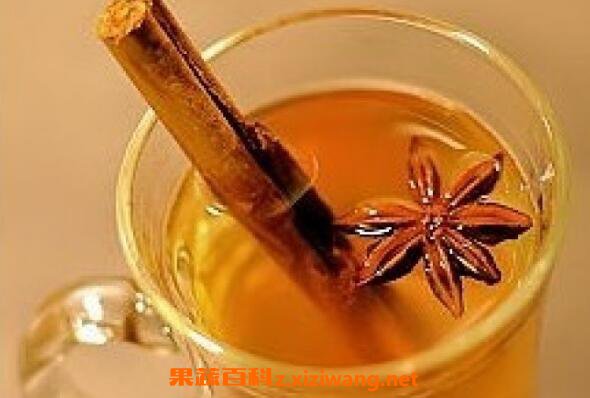 蜂蜜泡白酒的制作方法及功效作用