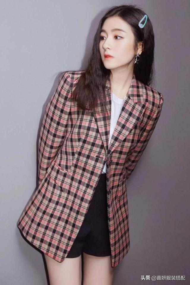 时装搭配,选择格子西服,条纹西服,隐条或者隐格西服,有哪些注意事项?