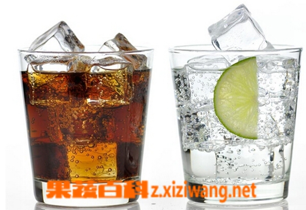 女人喝可乐的坏处 女生喝雪碧的坏处