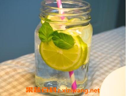 柠檬蜂蜜水的功效与作用