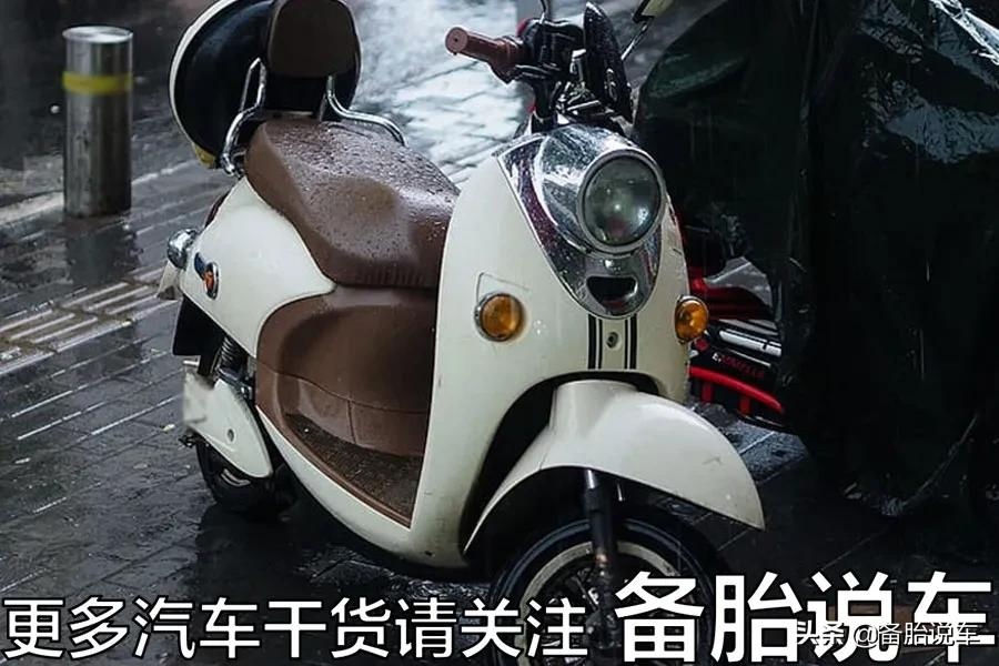 4s店换电瓶多少钱 汽车换电瓶多久