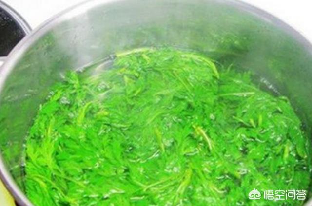 艾草煮水洗澡有什么功效？哪些人不适宜使用？