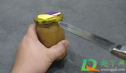 玻璃杯盖吸住了如何能拧开