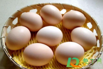 为什么鸡蛋外面会发霉 蛋壳轻微发霉的鸡蛋能吃吗