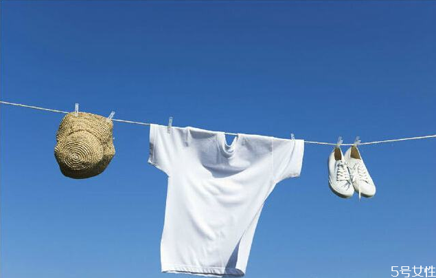 衣服发霉穿了会得病吗 衣服受潮多久会发霉