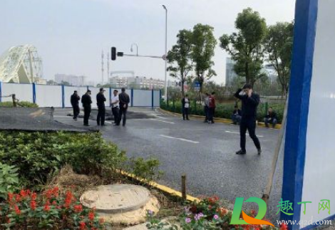 武汉光谷路面塌陷真的假的2020