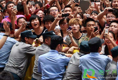 代拍应该被禁止吗