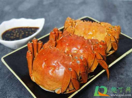 蒸大闸蟹水开后要关小火吗