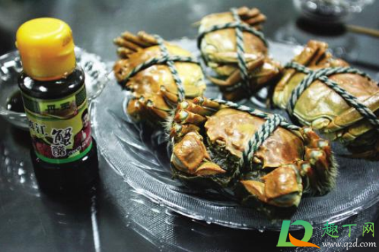 蒸大闸蟹水开后要关小火吗