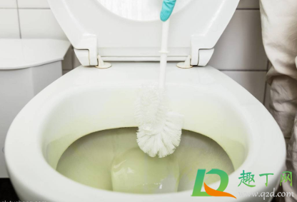 马桶s弯污垢很厚怎么去除