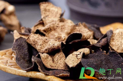 陈皮表面发白是发霉吗