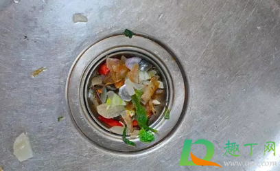 下水道的油垢用什么方法自动掉下来