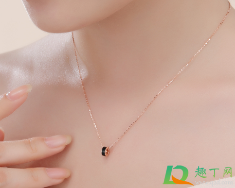 彩金项链可以用洗洁精洗吗