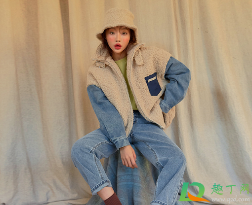 微胖的人适合穿羊羔毛吗