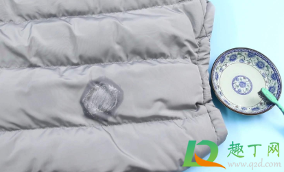 羽绒服怎么洗不会有印