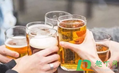 喝啤酒胖不胖人
