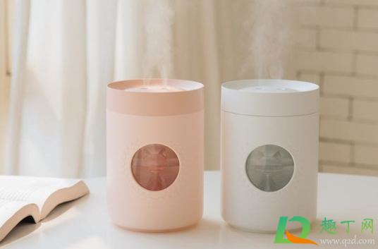 加湿器可以对着头吹吗