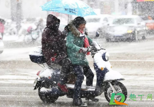 下雪骑电瓶车安全吗