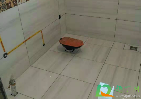 泡水砖不泡水直接刷背胶可以吗
