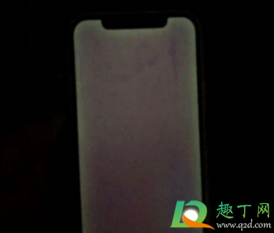 iphone12暖色屏可以退吗
