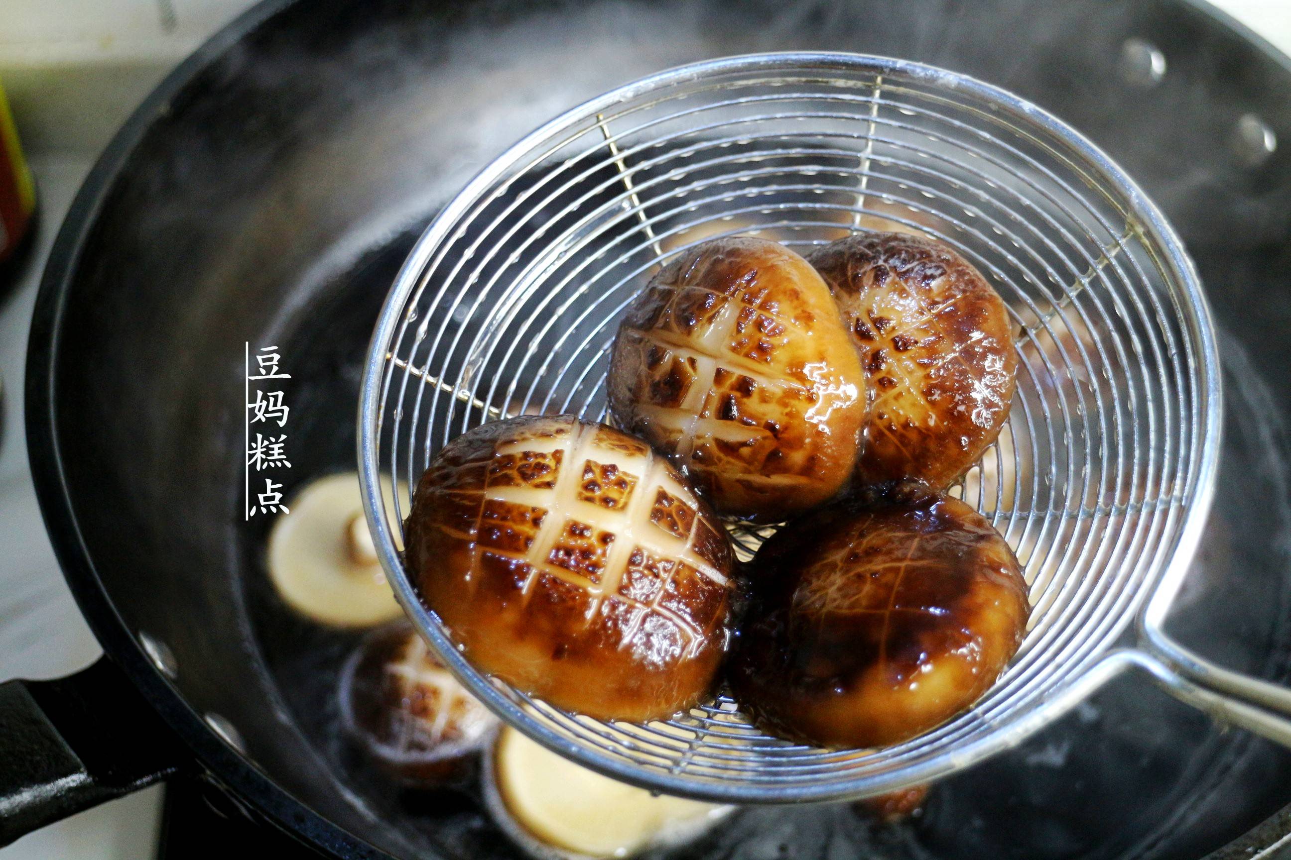 怎样判断香菇是否煮熟了 蘑菇多久能熟