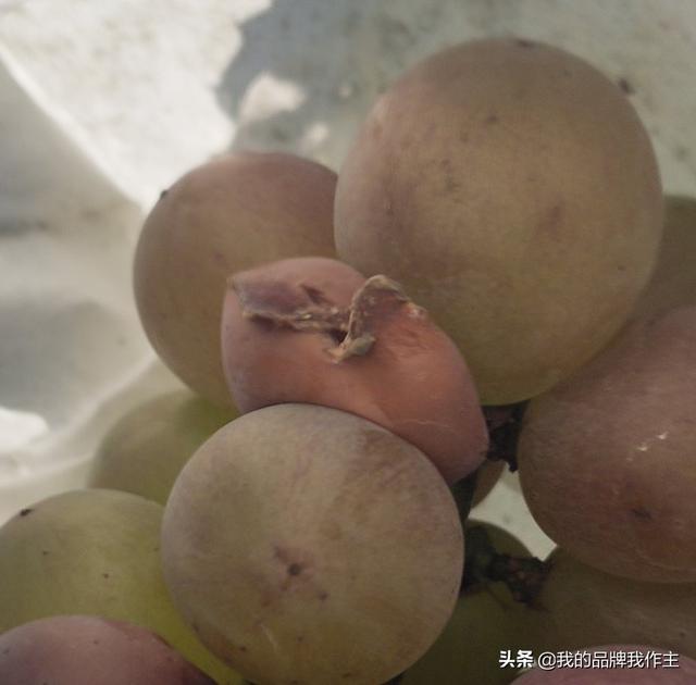 喷什么药可以防裂果?