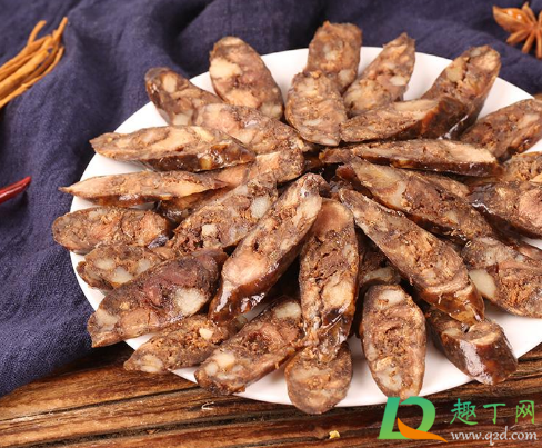 香肠挂阳台有露水会影响吗