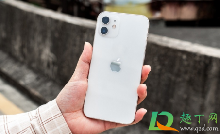 iphone外屏碎了有必要换原装吗