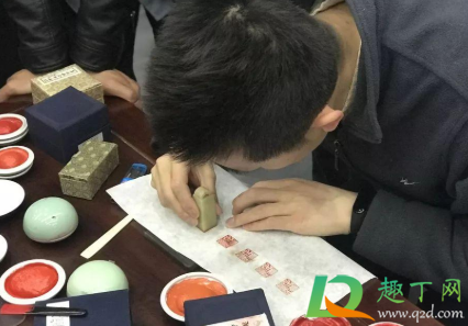 印泥干了加什么油