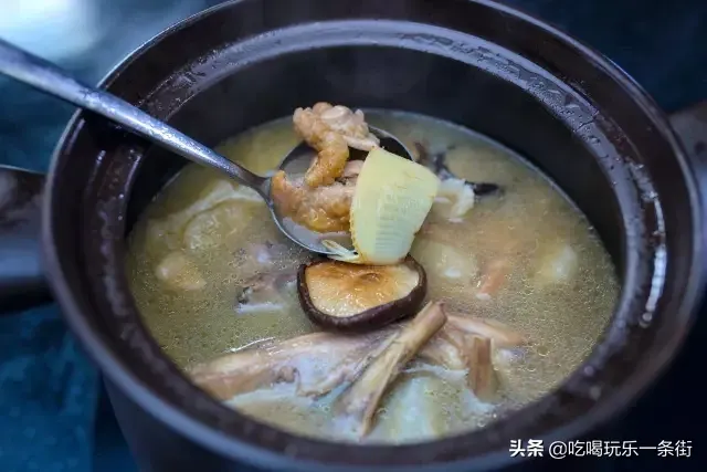 风姜鸡汤煲多久才足火 鸡汤要煲多久