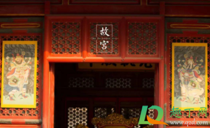 贴门神分左右吗