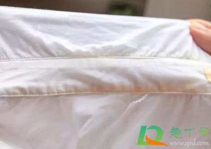 衣服的黄点用苏打粉和什么清洗