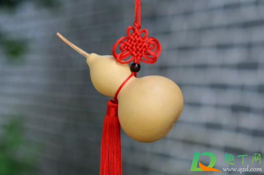 端午节买的葫芦是挂在门外吗