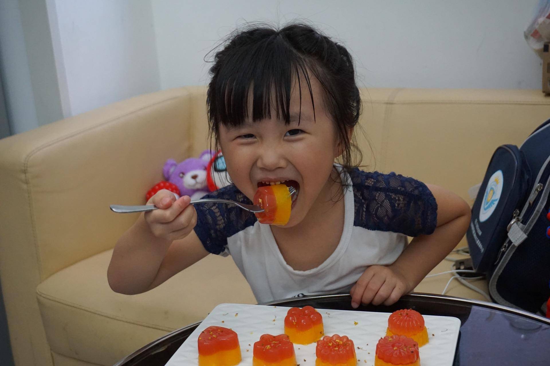 10岁孩子来月经会影响长高吗 月经多久才算正常