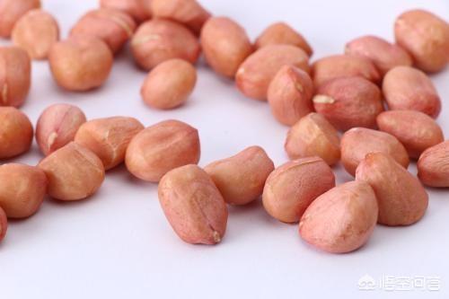 如何让花生产量达到800斤以上?