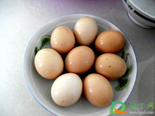 荠菜煮鸡蛋要不要剥壳